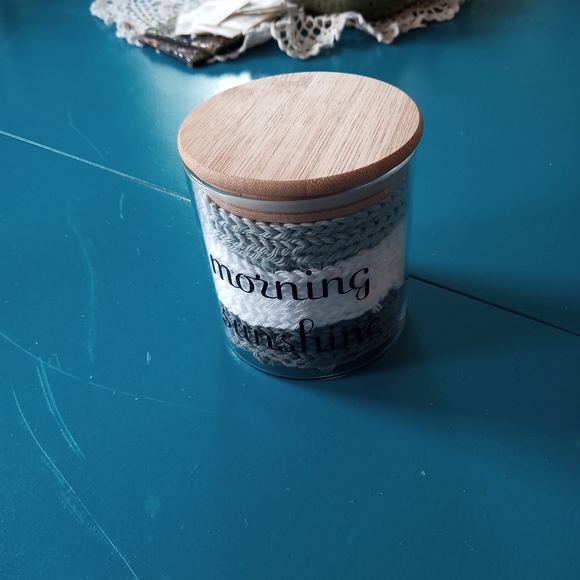 COPY - Cotton rounds (wash cloths/makeup remover) pricing 1 jar with 7 cloths - Picture 2 of 5